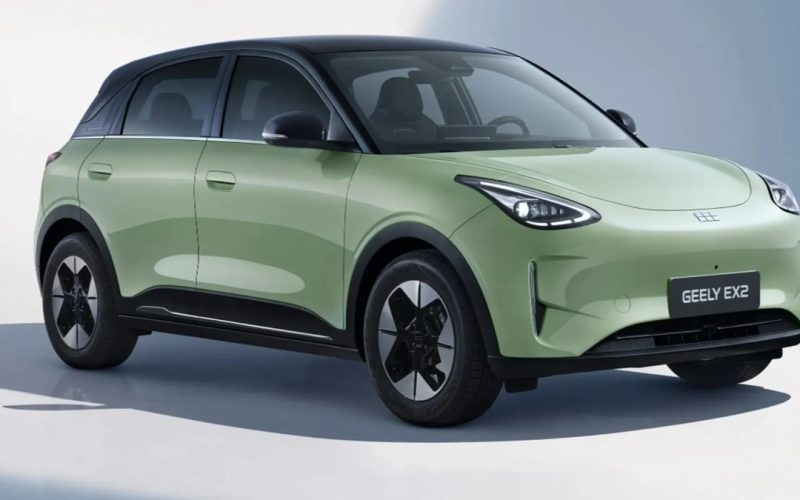 Geely dispara e conquista 2º lugar entre elétricos no Brasil: EX2 desbanca BYD Dolphin e triplica vendas da marca