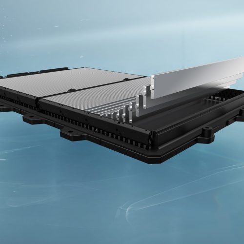 Brasileiro transforma bateria descartada de BYD em sistema de energia residencial e chama atenção da montadora chinesa