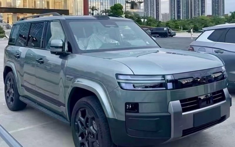 BYD Ti7 vira fenômeno: 50 mil unidades em apenas 80 dias fazem SUV híbrido ser um dos mais rápidos a vender na China