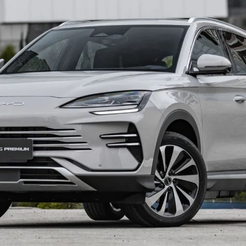 Carros Mais Vendidos Até 7 de Dezembro 2025: Strada Dispara como Líder Absoluto e BYD Song Choca Top 3 – Seu Favorito Resiste?