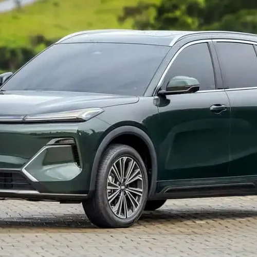 Geely EX5 eMi: O SUV Híbrido que promete autonomia de 2.300 km e mira o BYD Song Plus