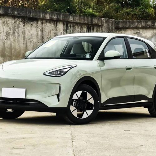 Geely acelera expansão global: Novos carros serão lançados no exterior em até 6 meses após a China