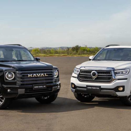 GWM acelera produção no Brasil após alta demanda por picape e SUV de luxo